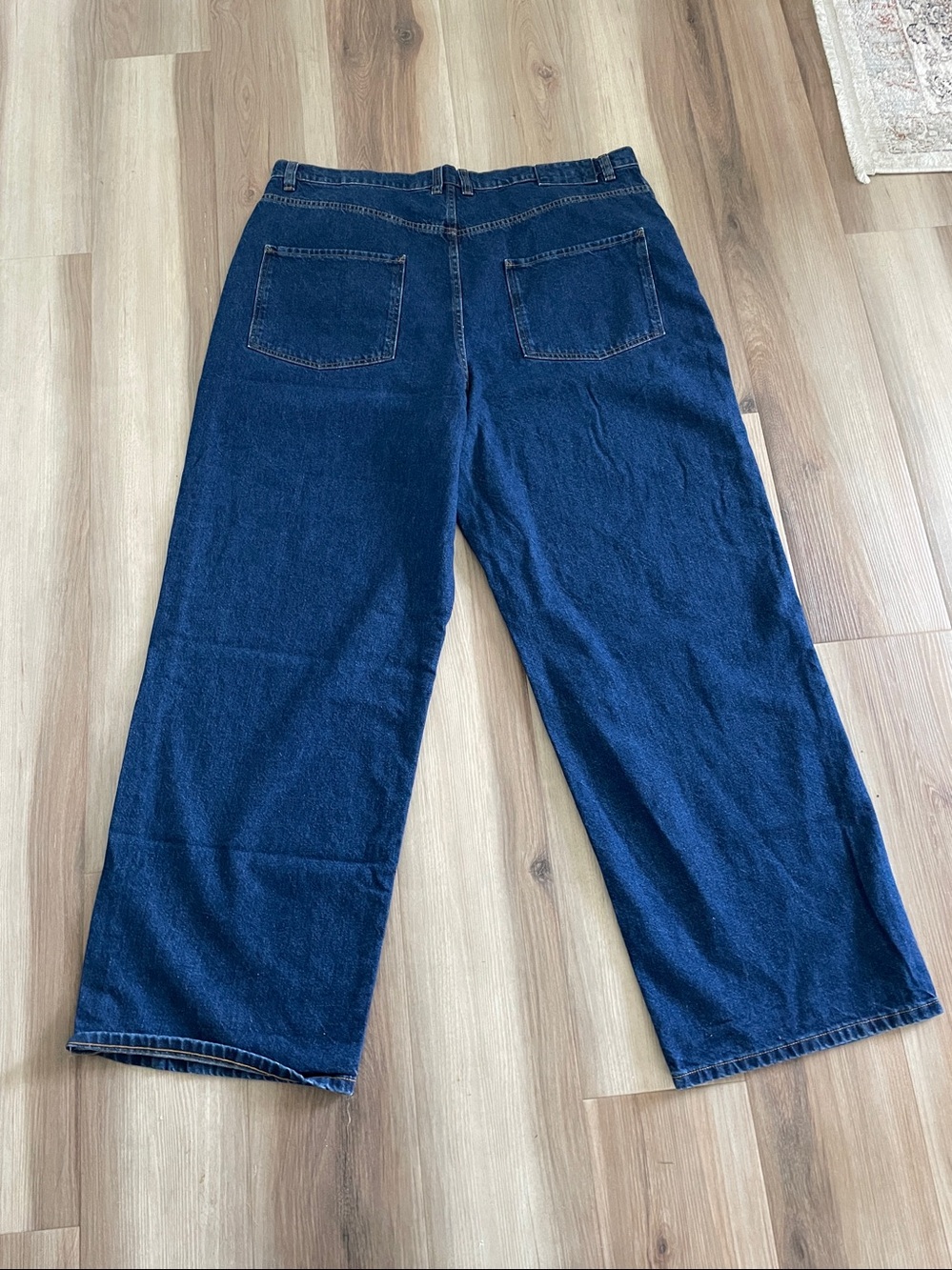 ASOS  Design Wide Leg  Curve Blue Denim Baggy Jeans in size 18/32 - Picture 5 of 6